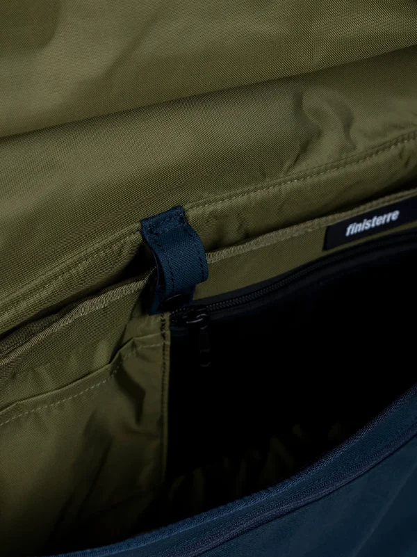 Bags*Finisterre Nautilus Messenger Bag Navy